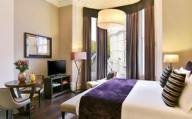 倫敦女王門輝盛閣國際公寓